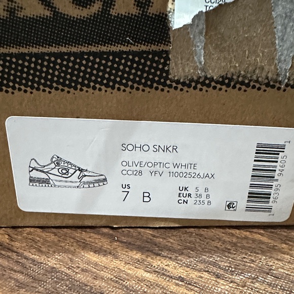 Coach Women’s Soho Sneaker in Olive/Optic White - Size 7 - Picture 12 of 14